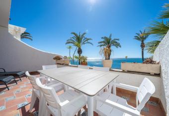 Hauzify I Casa Mirador has Balcony rooms