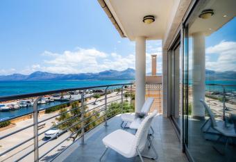 Bohemi has Balcony rooms