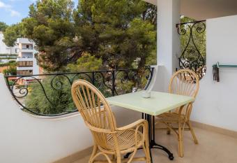 Apto con Terraza 6 has Balcony rooms