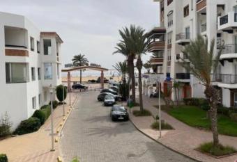 Apartement Marina Zina, Agadir allows 18 year olds to book a room