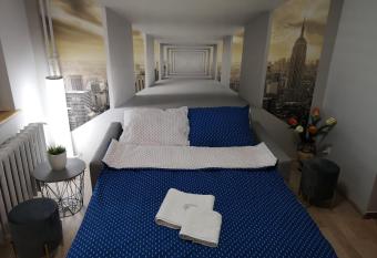 Apartament przy dworcu has Balcony rooms