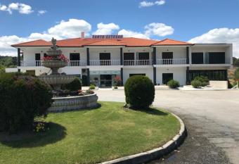 Restaurante Residencial Pizzaria S. Estev  o has Balcony rooms