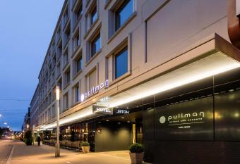 Pullman Basel Europe allows 18 year olds to book a room