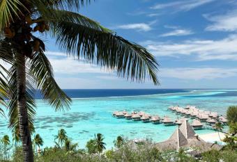 Sofitel Kia Ora Moorea Beach Resort has Balcony rooms