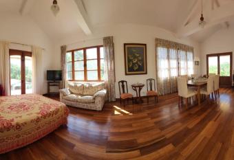 Yvi Mara Ey allows 18 year olds to book a room