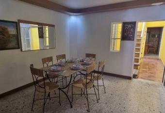 Hermossa Casa Centro Hist  rico allows 18 year olds to book a room