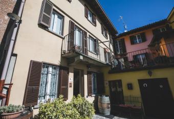 B&B LA MIMOSA E IL GELSOMINO has Balcony rooms