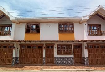 VILLA G  MEZ has Balcony rooms