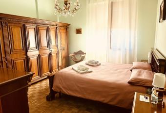 Affittacamere Umberto&Marisa allows 18 year olds to book a room