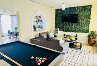 Casa Valent  a has Balcony rooms