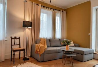 Apartment 4-6 Personen I 80qm I Altstadt I Dachterasse I Parkplatz allows 18 year olds to book a room