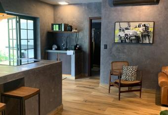 Villa Jacarand   allows 18 year olds to book a room