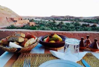 abanad abdelkarim has Balcony rooms