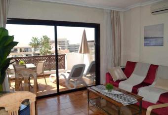 Apartamento Albatros Golf del Sur Apt 342A allows 18 year olds to book a room
