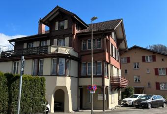 APARTAMENT CARMEN has Balcony rooms