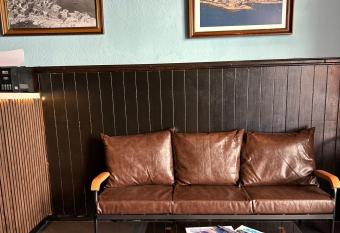 New Roser allows 18 year olds to book a room