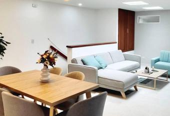 Casa Jardin: Hermosa, amplia y muy cerca al parque has Balcony rooms