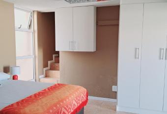 THALA COMFORT allows 18 year olds to book a room