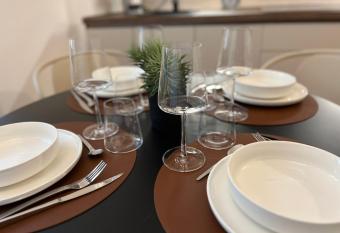 IN MEDIA URBE has Balcony rooms