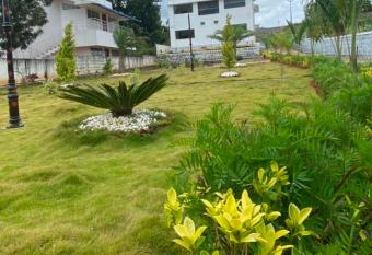 The grand Yelagiri, independence guest house has Smoking/Balcony rooms