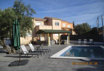 la olivera has Balcony rooms