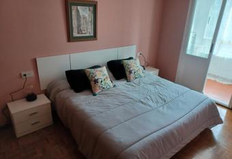 Xuan Inn - Garaje incluido has Balcony rooms