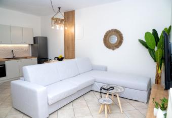 Aegean Crown has Balcony rooms