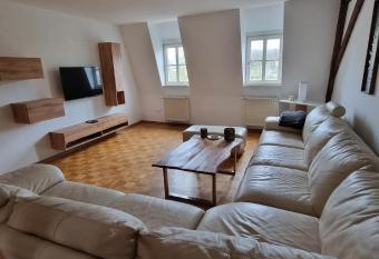 Apartment am Zolltor allows 18 year olds to book a room