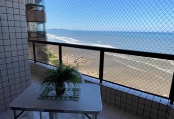 Maravilhoso Apto de Frente ao Mar has Balcony rooms