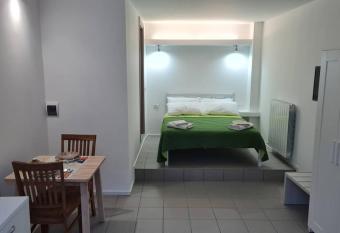 StudioFlat GiusAndro allows 18 year olds to book a room