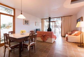 Chalet Sa Rapita has Balcony rooms