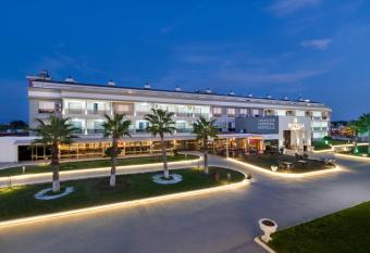 Hotella Resort & Spa has Balcony rooms