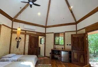 Casita Ylang Ylang allows 18 year olds to book a room