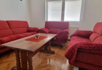 Apartman Sims has Balcony rooms