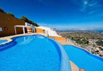 Seaview Escape in Cumbre del Sol has Balcony rooms