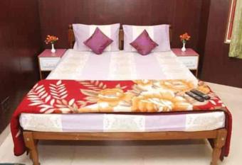 Pleasant stays Inn has Smoking/Balcony rooms