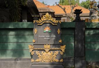 Simpang Inn has Balcony rooms