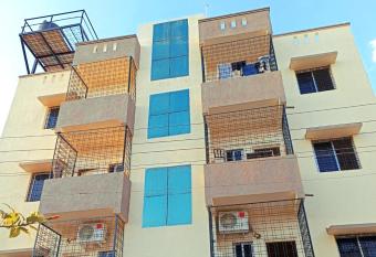 Bhagyavidhata s Guest House has Balcony rooms