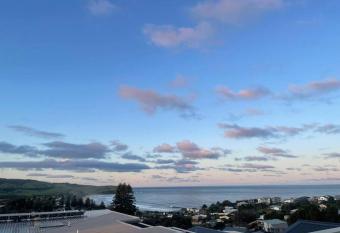 Gerriview Penthouse 240 degree has Balcony rooms