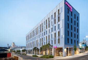 Moxy Plymouth allows 18 year olds to book a room
