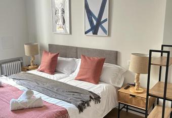 Guggenheim by Staynnapartments allows 18 year olds to book a room