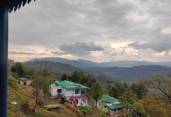 Bhanu Homestay, Kasar Devi has Balcony rooms