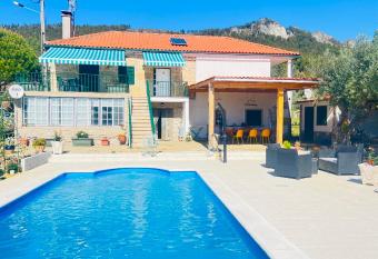 Zion Jardim Monsanto has Balcony rooms