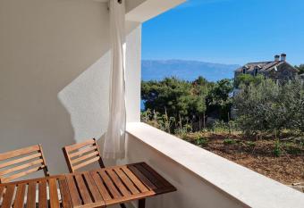 Seaview studio apartment for perfect vacation! has Balcony rooms