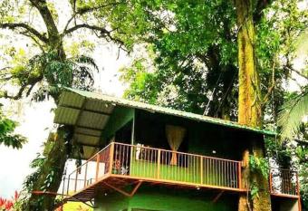 Villas Cacao allows 18 year olds to book a room