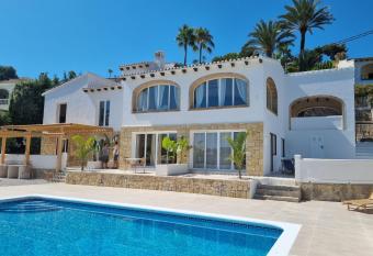 Casa El Sue  o has Balcony rooms