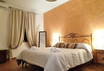 Casa Vacanze Alba Chiara has Balcony rooms