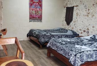 Casa los Jarochos allows 18 year olds to book a room