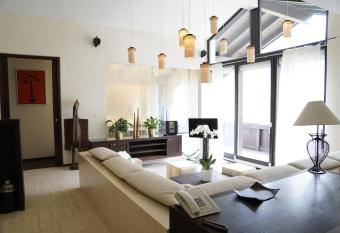 Alpenhof allows 18 year olds to book a room