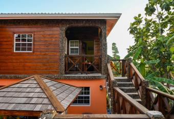 La Vue has Balcony rooms